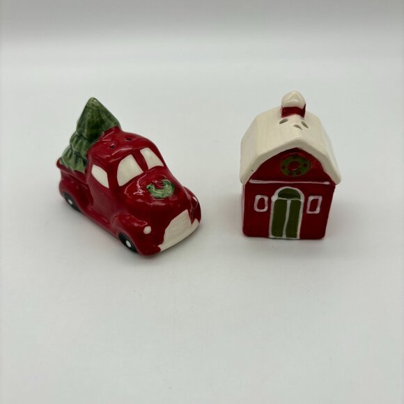 Cracker Barrel Salt Pepper Shakers Christmas Red Truck & Barn UNUSED Home Decor - Picture 1 of 6